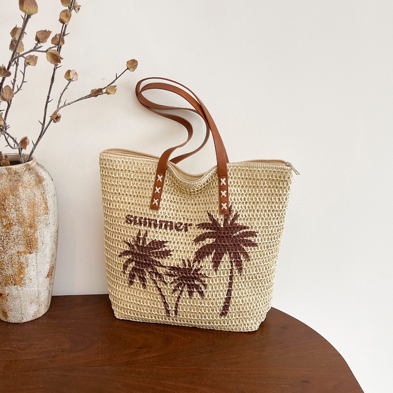 Borsa in Paglia Intrecciata co - Embroidery Bali recensione e prezzo