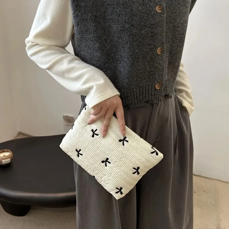Borsa per il Trucco Carina con - Embroidery Bag recensione e prezzo