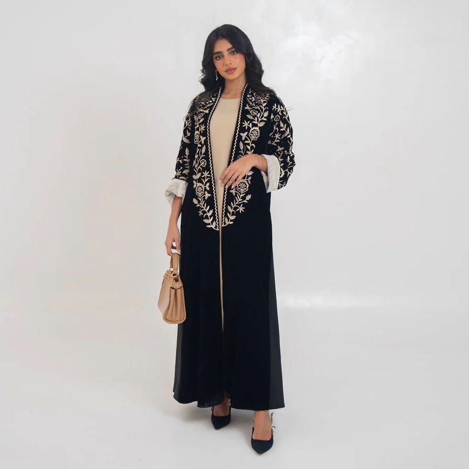 Abaya Aperta in Velluto Stile  - Embroidery Kebaya recensione e prezzo